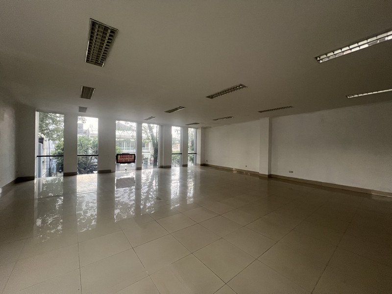 Gedung 4 lantai & Bangunan Heritage di Tengah Kota Bandung