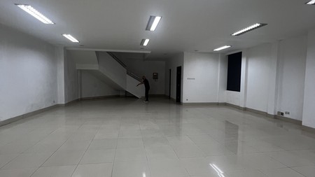 Gedung 4 lantai & Bangunan Heritage di Tengah Kota Bandung