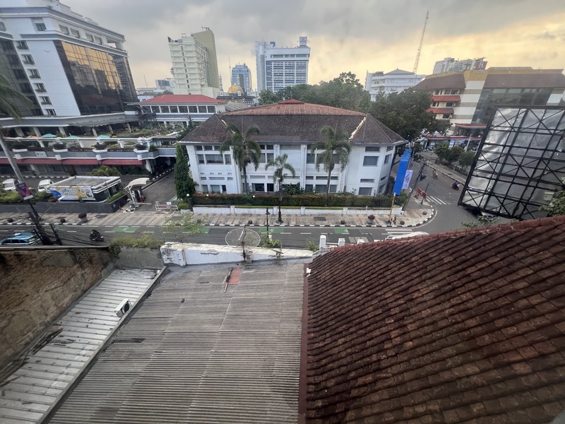 Gedung 4 lantai & Bangunan Heritage di Tengah Kota Bandung