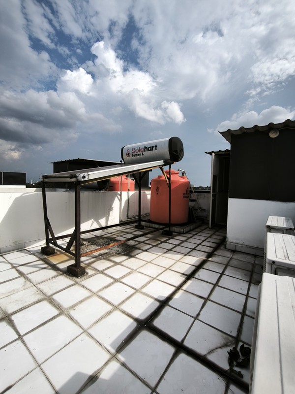 Townhouse mewah di lokasi emas Kemang! - Disewakan!