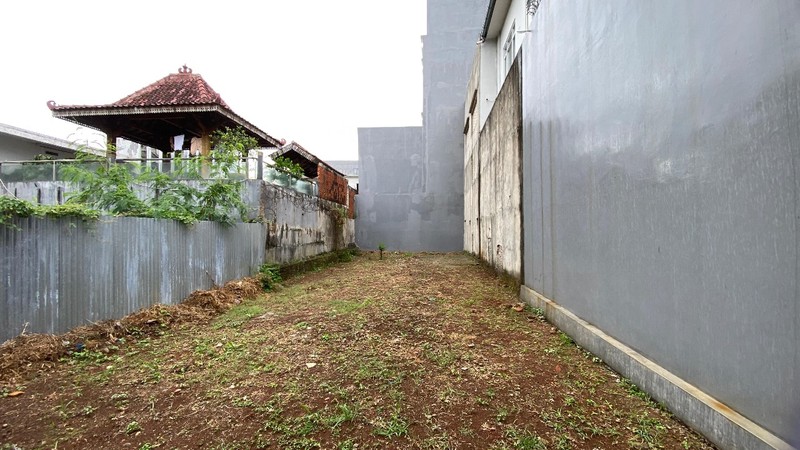 Rumah Hitung Tanah Area Cipete
