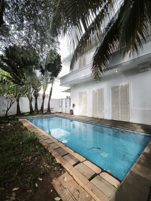 Townhouse Eksklusif di Kawasan Premium Kemang - Disewakan!