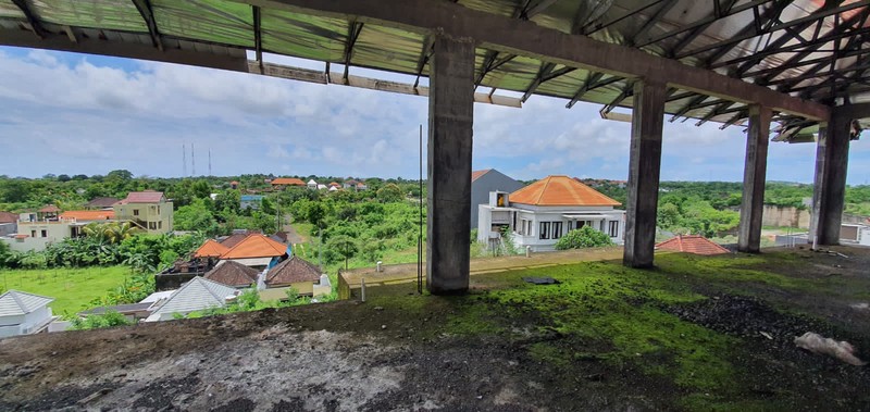 Freehold - Prime 543 sqm Land with Stunning Garuda Wisnu Kencana View & 80% Completed 3-Storey Home on it at an Exclusive Gated Community - BALI