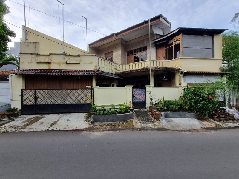 jual cepat rumah hitung tanah lokasi bagus cipete kemang