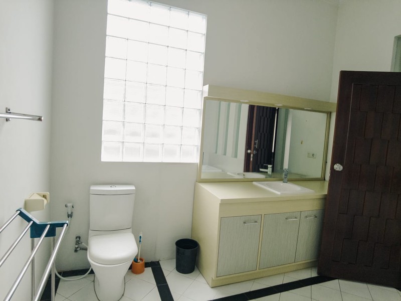 Jual/Sewa Rumah Mewah Eksklusif 2 Lantai, Lokasi Strategis di Nandan Sleman