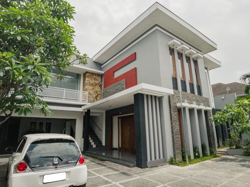 Jual/Sewa Rumah Mewah Eksklusif 2 Lantai, Lokasi Strategis di Nandan Sleman