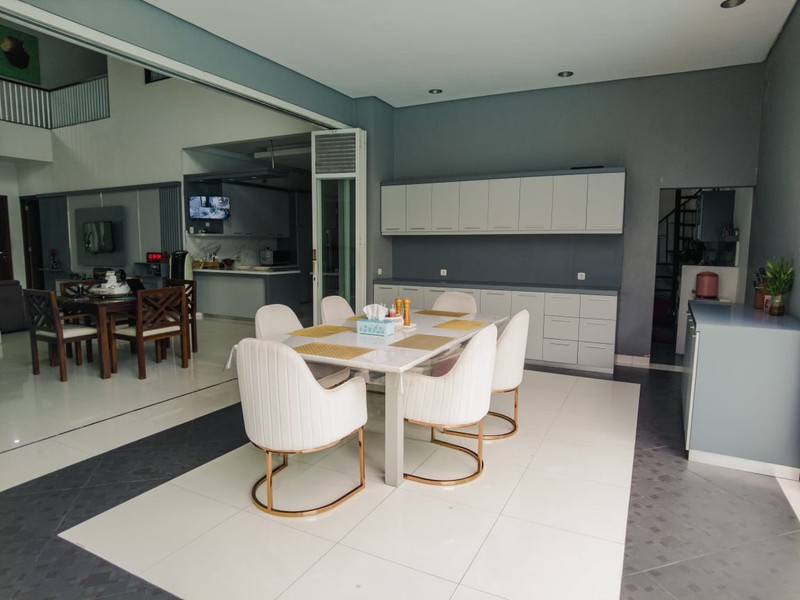 Jual/Sewa Rumah Mewah Eksklusif 2 Lantai, Lokasi Strategis di Nandan Sleman