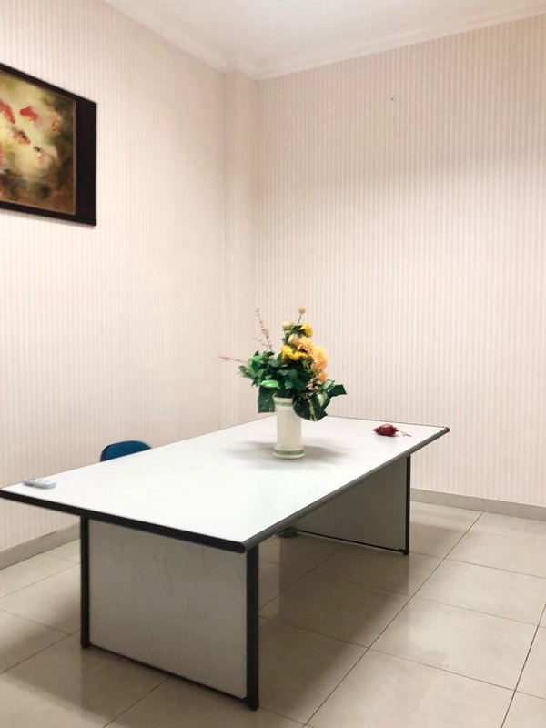 Rumah Ex kantor Summagung , Kelapa Gading Luas 6x18,5m2