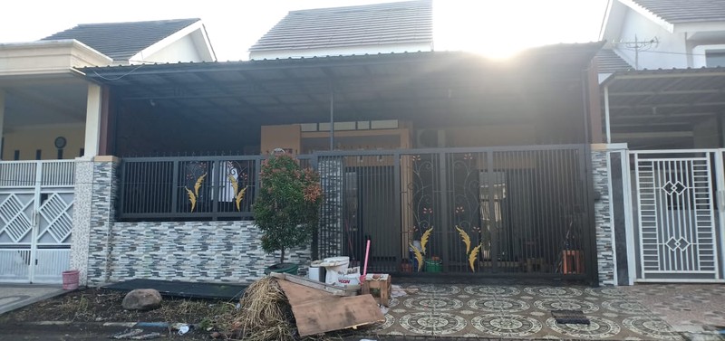 Rumah Cantik Siap Huni di Perum Grand Aloha Regency - Sidoarjo