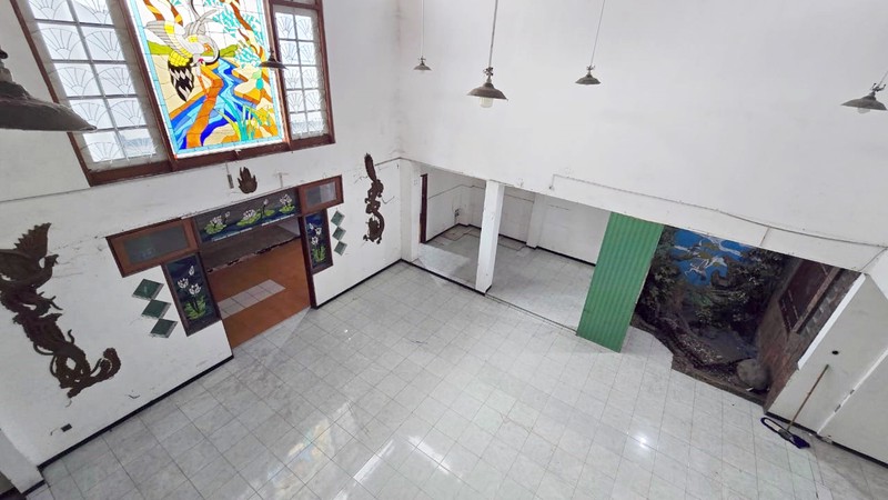 Rumah di Raya Margorejo (Ex. Toga Mas) Surabaya Selatan, Cocok untuk usaha / Kantor / Resto / Klinik dsb, Nol Jalan Raya - TS -