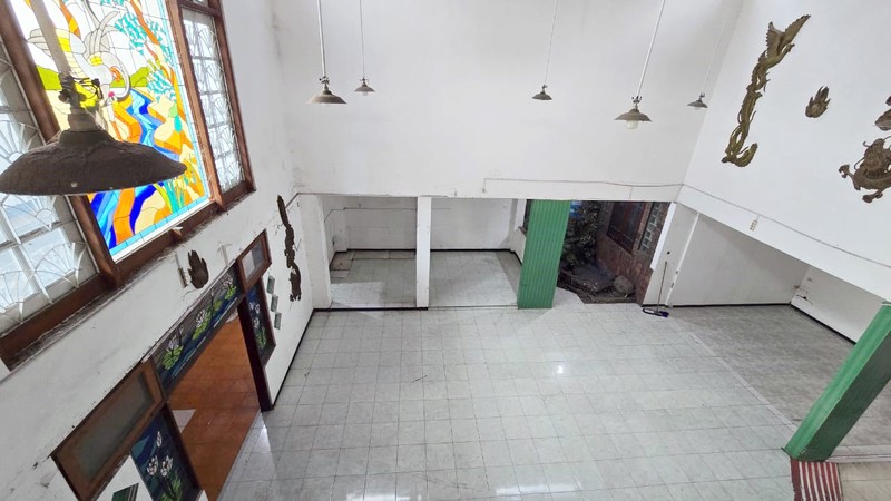 Rumah di Raya Margorejo (Ex. Toga Mas) Surabaya Selatan, Cocok untuk usaha / Kantor / Resto / Klinik dsb, Nol Jalan Raya - TS -