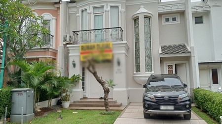 Raffles Hills Cibubur, Strategis, Bebas Banjir, 2 Lantai, Siap Huni, Bisa KPR, Nego