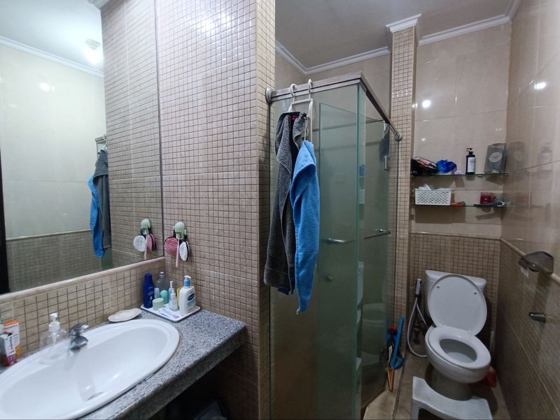 Dijual Rumah Manyar Kertoarjo Surabaya Timur - Lokasi Strategis dan Bangunan Kokoh