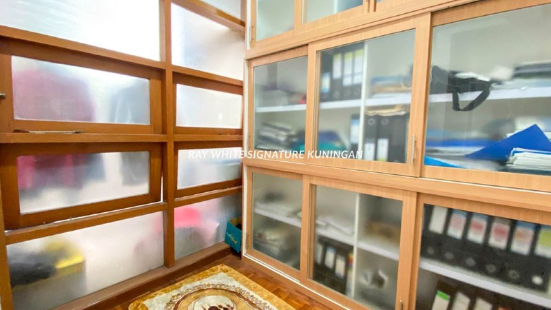 Rumah 2 Lantai Cocok Untuk Silent Office di Tebet Mas Indah