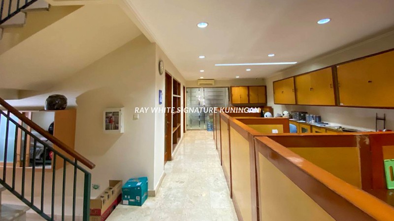 Rumah 2 Lantai Cocok Untuk Silent Office di Tebet Mas Indah