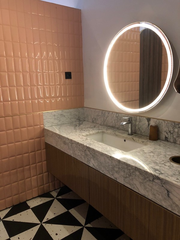 COMMERCIAL SPACE 4 LANTAI DI THAMRIN CITY - PELUANG INVESTASI ICONIC DI JAKARTA PUSAT