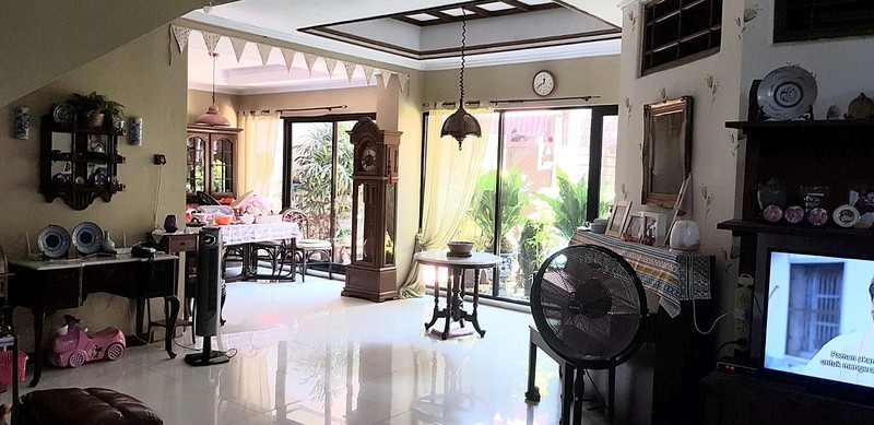 Dijual Rumah Luas & Nyaman di Petojo, Jakarta Pusat