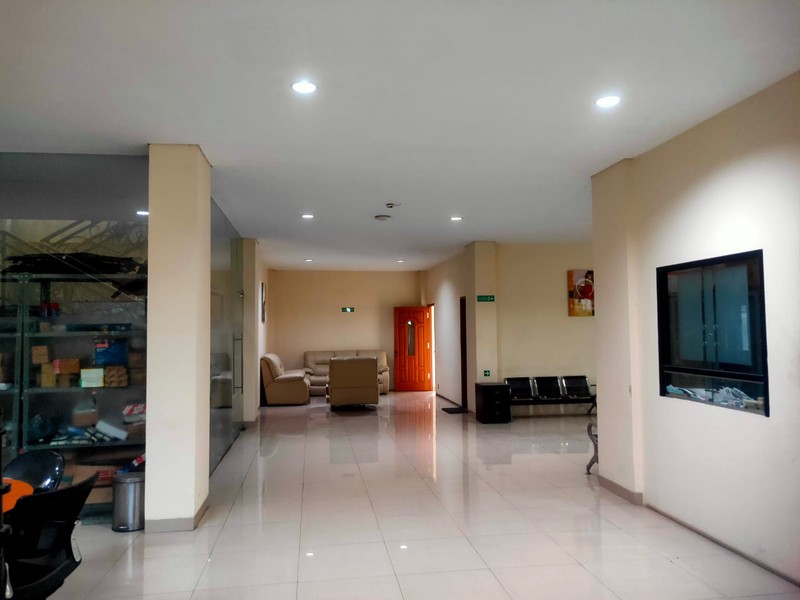 Gedung Konersil 3 Lantai jombang