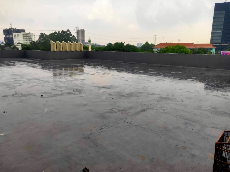 Gedung 3 Lantai Siap Huni, Parkir Luas Dekat Bintaro