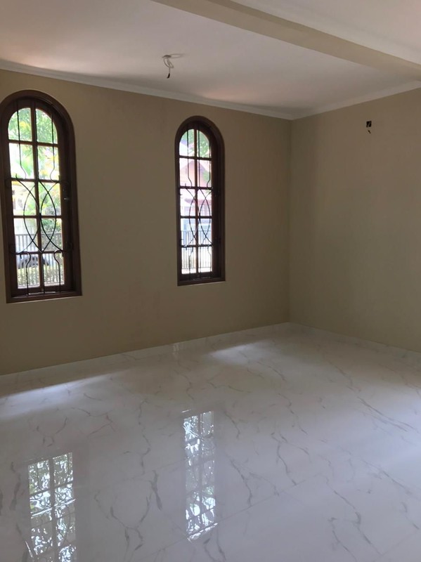 Di Jual Rumah di Bintaro Sektor 2 Posisi HOOK dengan KT 3+1 KM 3+1 sudah SHM.