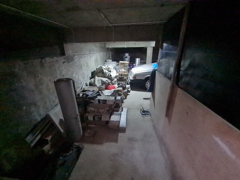 Nikmati Ruang Maksimal : Rumah Minimalis 2.5 Lantai Plus Basement di Lippo Cikarang