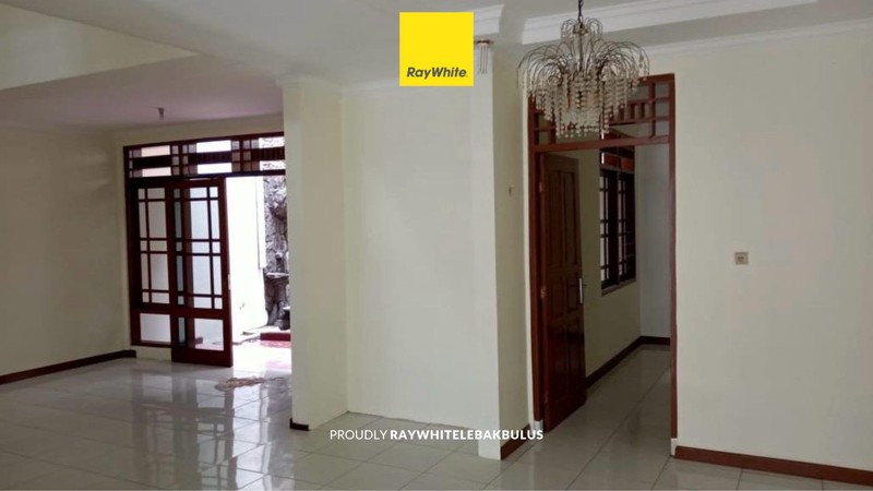 Disewa Rumah 2 Lantai di Pondok Jaya Mampang Jaksel