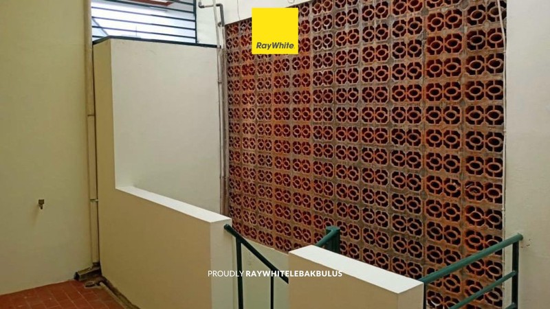 Disewa Rumah 2 Lantai di Pondok Jaya Mampang Jaksel