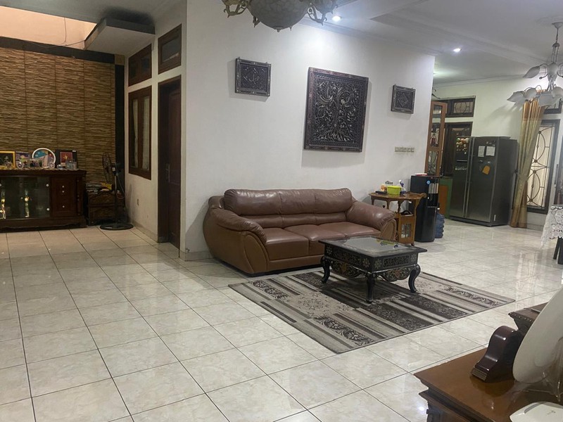 Dijual Rumah Asri Siap Huni di Komplek PEMDA Jati Asih - Bekasi  Rumah 2 lantai luas & nyaman di lingkungan tenang  bebas banjir!