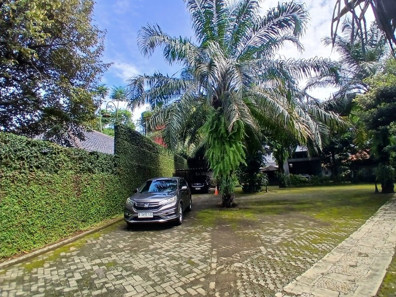 Disewakan lahan  strategis  dekat Labschool di tarumanegara ciputat cocok  untuk restauran atau cafe