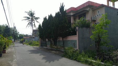 Rumah Mewah 2 Lantai Siap Huni, 409 Meter Persegi Hanya 5 Menit ke Ring Road Utara & Kampus Ternama