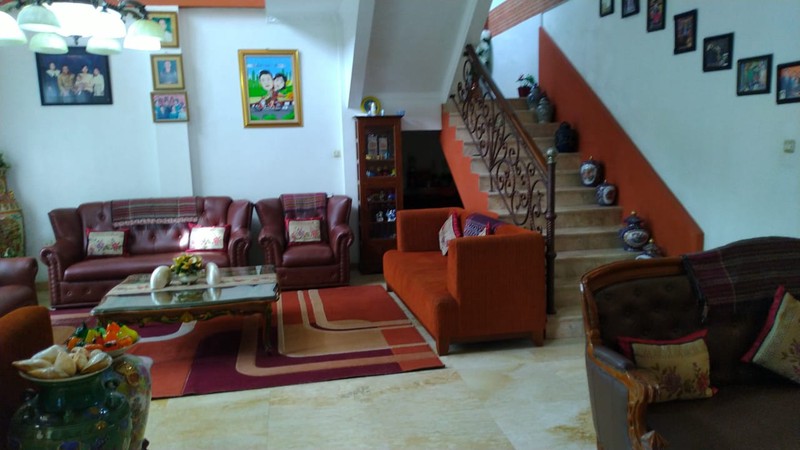 Rumah Mewah 2 Lantai Siap Huni, 409 Meter Persegi Hanya 5 Menit ke Ring Road Utara & Kampus Ternama