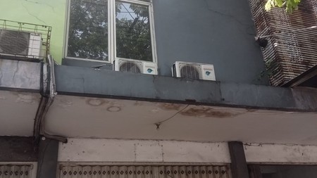 Disewakan Ruko Dijalan Kedung Cowek Surabaya