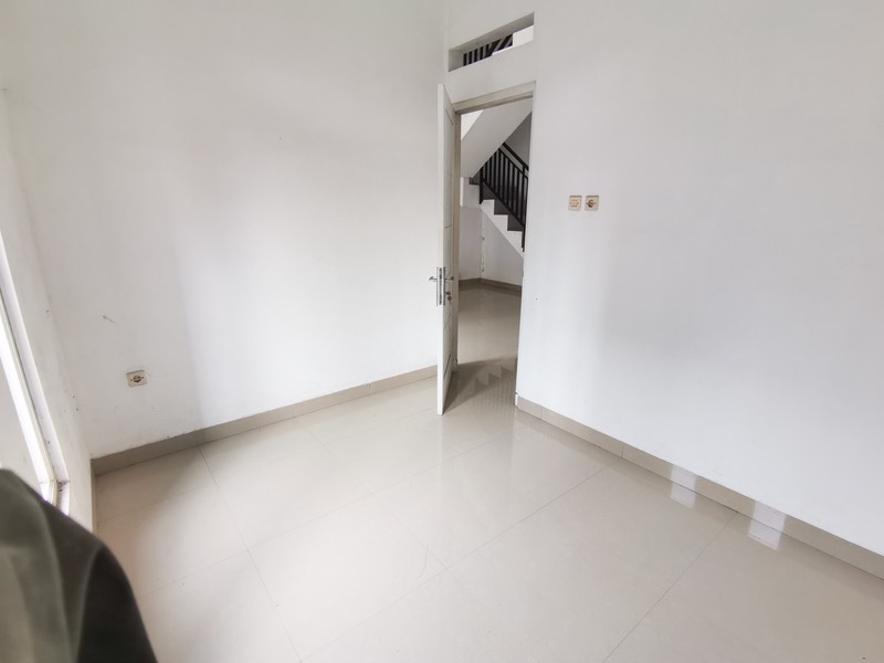 Rumah Tinggal di Jatiwarna, Kampung Sawah dekat Masjid Agung Al Jauhar Yasfi