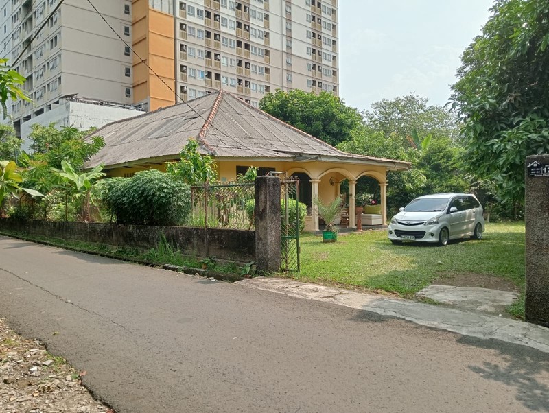 Rumah Kebun, 500m ke Jalan Raya Bogor, Cocok Untuk Usaha Rumahan, Strategis, NEGO