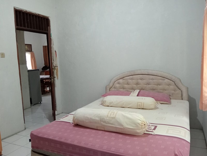 Rumah Kebun, 500m ke Jalan Raya Bogor, Cocok Untuk Usaha Rumahan, Strategis, NEGO