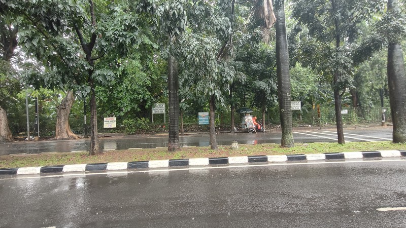 Kavling/ Tanah Pinggir Jalan Raya Strategis di Bintaro Permai Raya 1033m2 - Cocok untuk Usaha Komersial!