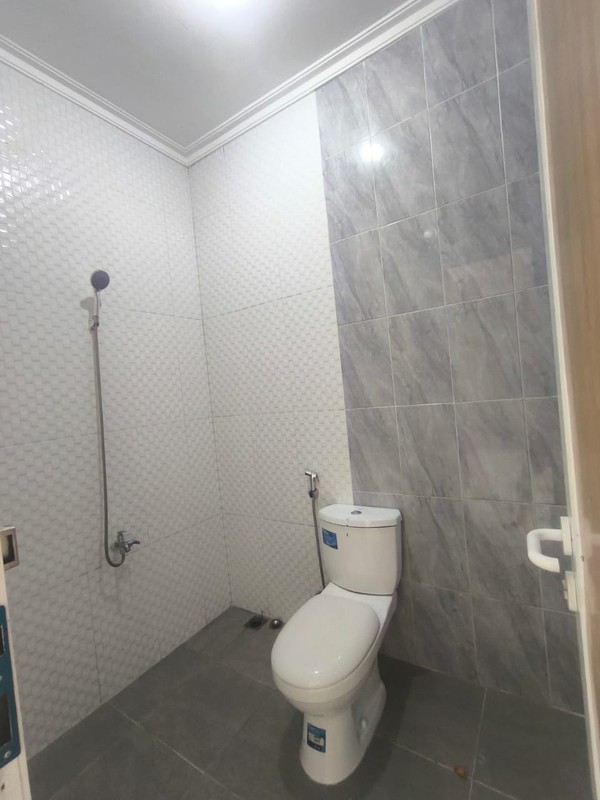 Dijual Rumah Baru Ketintang Madya Surabaya Selatan - Bangunan Premium Siap Huni