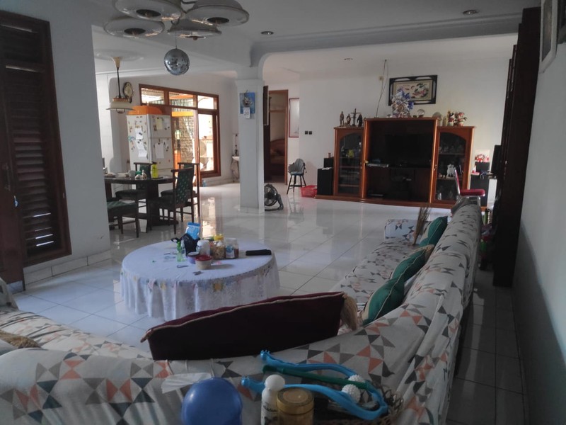 Dijual Rumah 2 lantai  Kircon Sayap Ahmad Yani