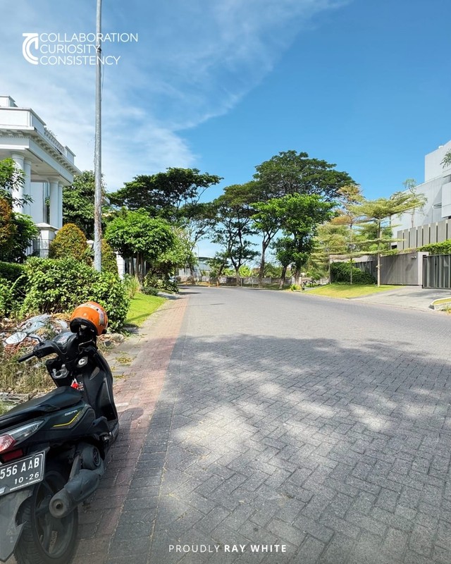 Jual Tanah Citraland Surabaya Bukit Golf View Golf - Kavling Premium Raya Bukit Golf Lokasi Strategis Dekat Pakuwon, Dekat Tol Tandes Lokasi Premium & Investasi Tinggi