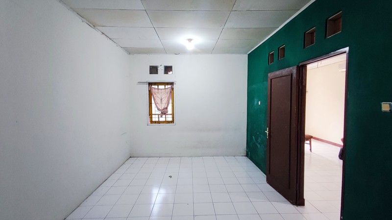 Banting Harga. Rumah standar Griya Loka, BSD