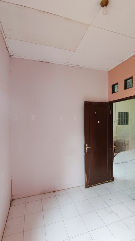 Banting Harga. Rumah standar Griya Loka, BSD