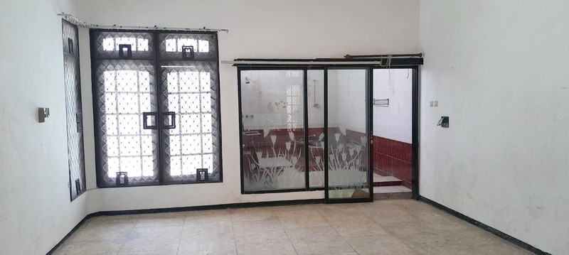 Rumah di Kertajaya Indah Timur Surabaya Timur 2 Lantai... DISEWAKAN JUGA !!! - JK -