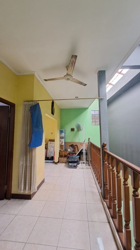 Rumah Siap Huni dengan Hunian Nyaman dan Asri Lokasi Strategis di Pinggir Jalan di Pondok Aren