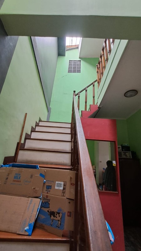 Rumah Siap Huni dengan Hunian Nyaman dan Asri Lokasi Strategis di Pinggir Jalan di Pondok Aren