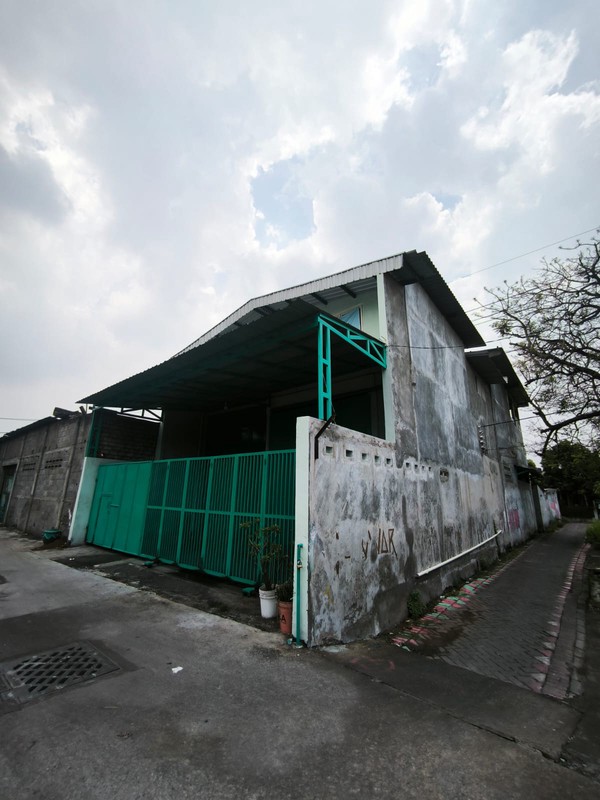 MURAH Dijual 300 m2 Ruko dan Gudang Raya Banjar Sugihan - Raya Manukan Kulon - Nol Jalan Raya Row Lebar 4 Mobil Surabaya Barat Dekat Margomulyo, Tandes, Grand Pakuwon, Akses Tol Benowo