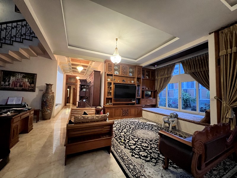 Rumah Mewah Disewakan di Gegerkalong Sayap Setiabudi Bandung Kota