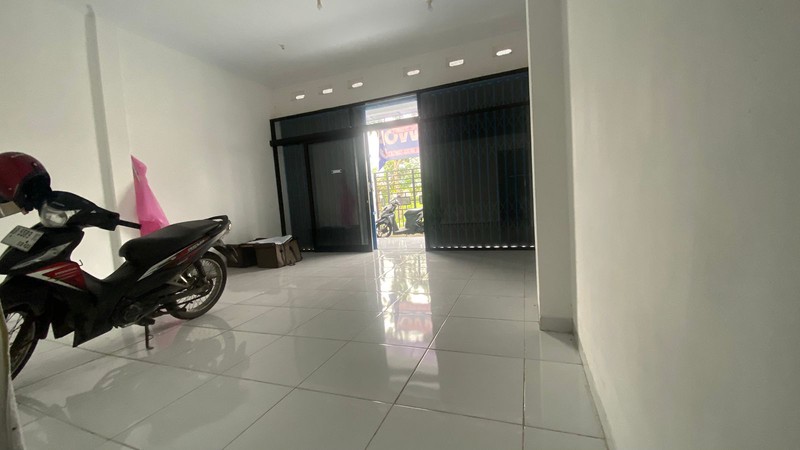 Cocok untuk Bisnis Anda, Ruko 2 Lantai Siap Disewa di  Nusupan, Trihanggo, Gamping, Sleman