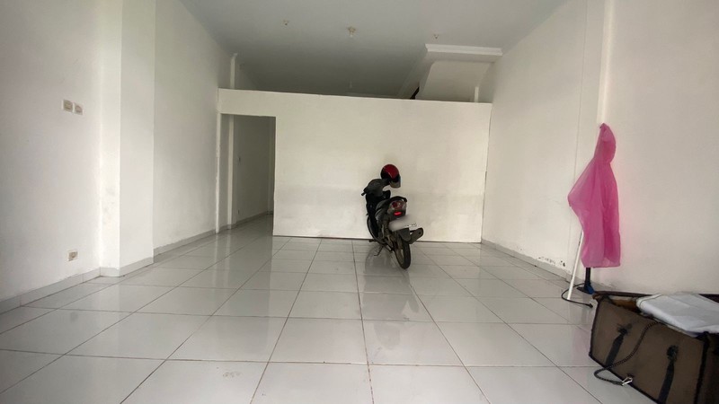 Cocok untuk Bisnis Anda, Ruko 2 Lantai Siap Disewa di  Nusupan, Trihanggo, Gamping, Sleman