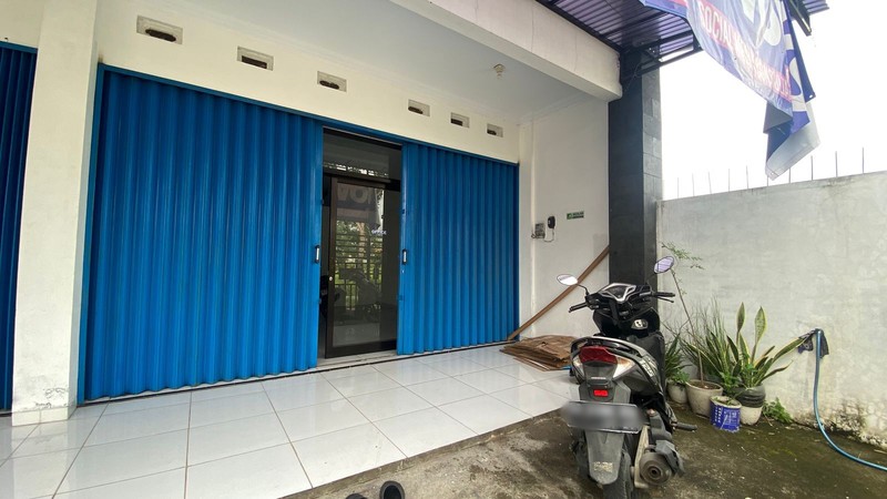 Cocok untuk Bisnis Anda, Ruko 2 Lantai Siap Disewa di  Nusupan, Trihanggo, Gamping, Sleman
