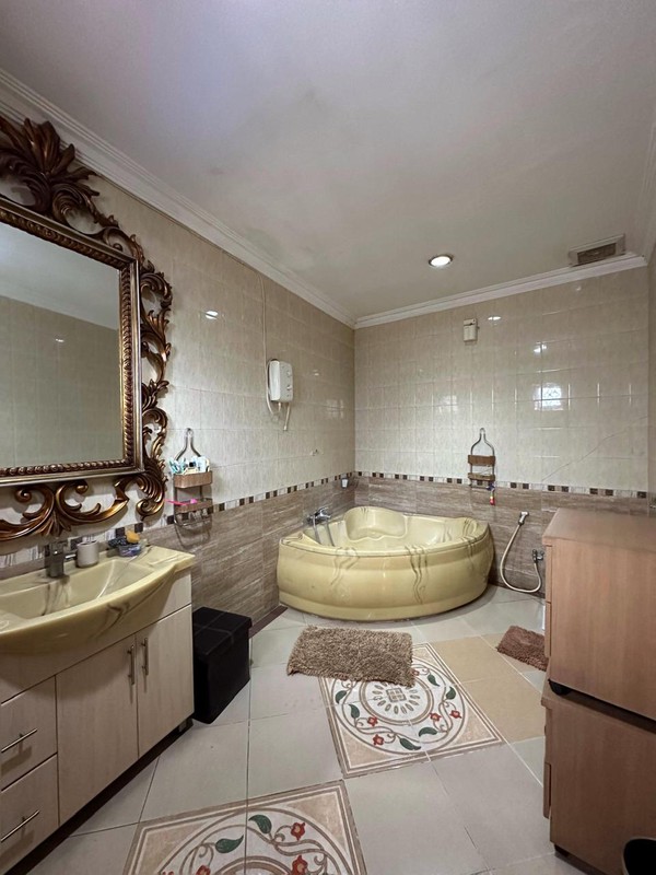 Rumah Mewah Siap Huni di Jakarta Selatan Sertifikat SHM Akses Mudah